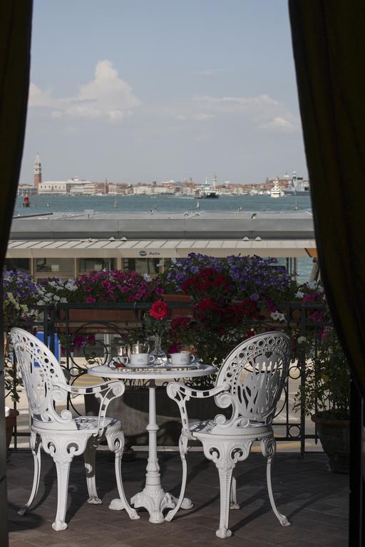 Hotel Riviera Venezia Lido Buitenkant foto